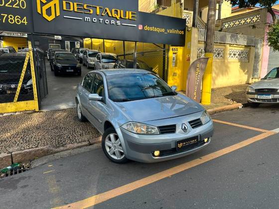 RENAULT MEGANE 2.0 DYNAMIQUE SEDAN 16V GASOLINA 4P AUTOMÁTICO RENAULT MEGANE 2.0 DYNAMIQUE SEDAN 16V GASOLINA 4P AUTOMÁTICO